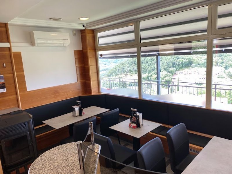 Chiosco Viki burger,   | Črni Kal | Slovenia | Foto #1