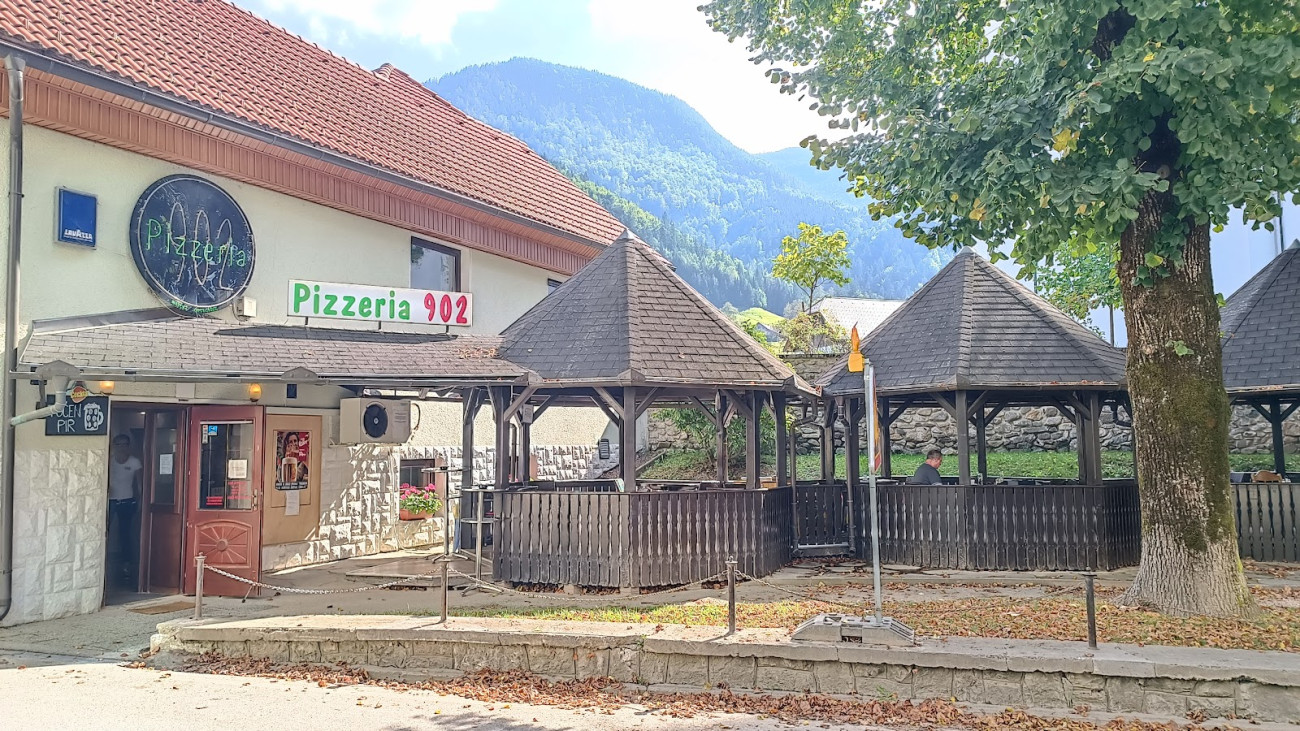 Pizzeria 902,   | Gornji Castello | Slovenia | Foto #1