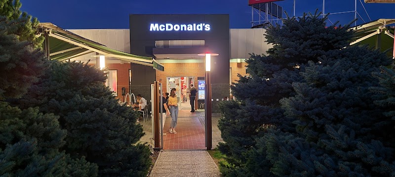 Restavracija McDonald's,   | Ljubljana | Slovenija | Slika #1