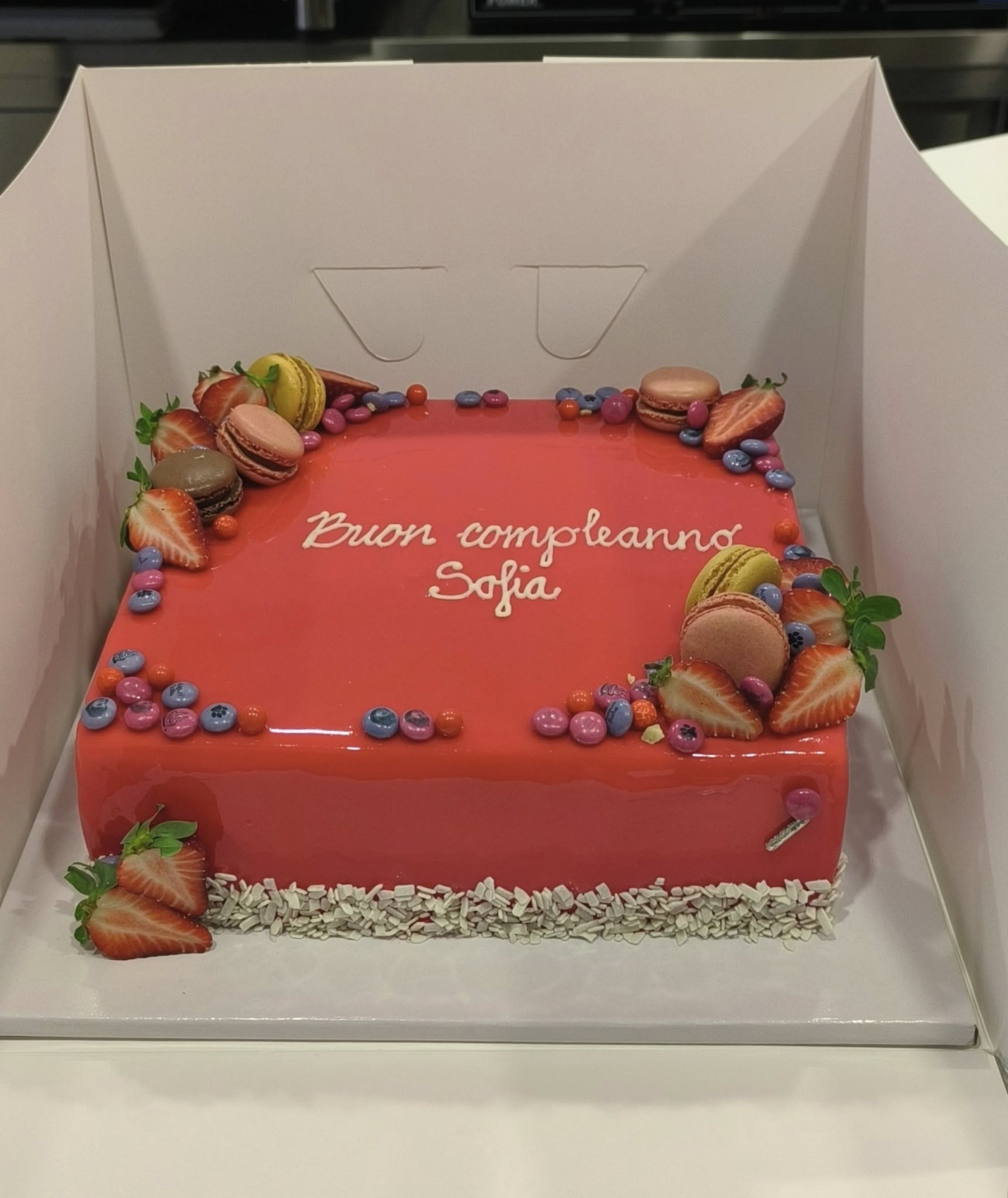 Moderna torta Buon compleanno Sojia, Druge torte, kupiti online