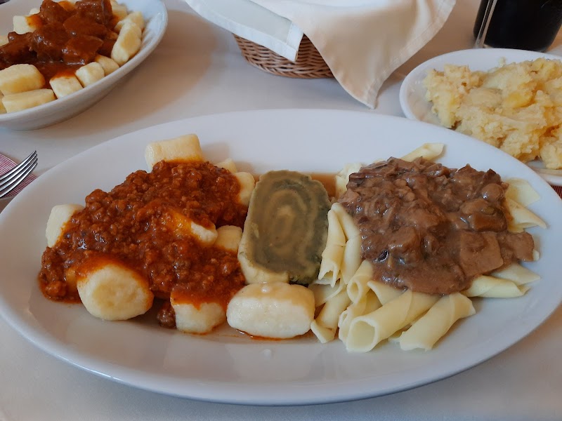 Marta Muha - nosilka dopolnilne dejavnosti na kmetiji,   | Lokev | Slovenija | Slika #1