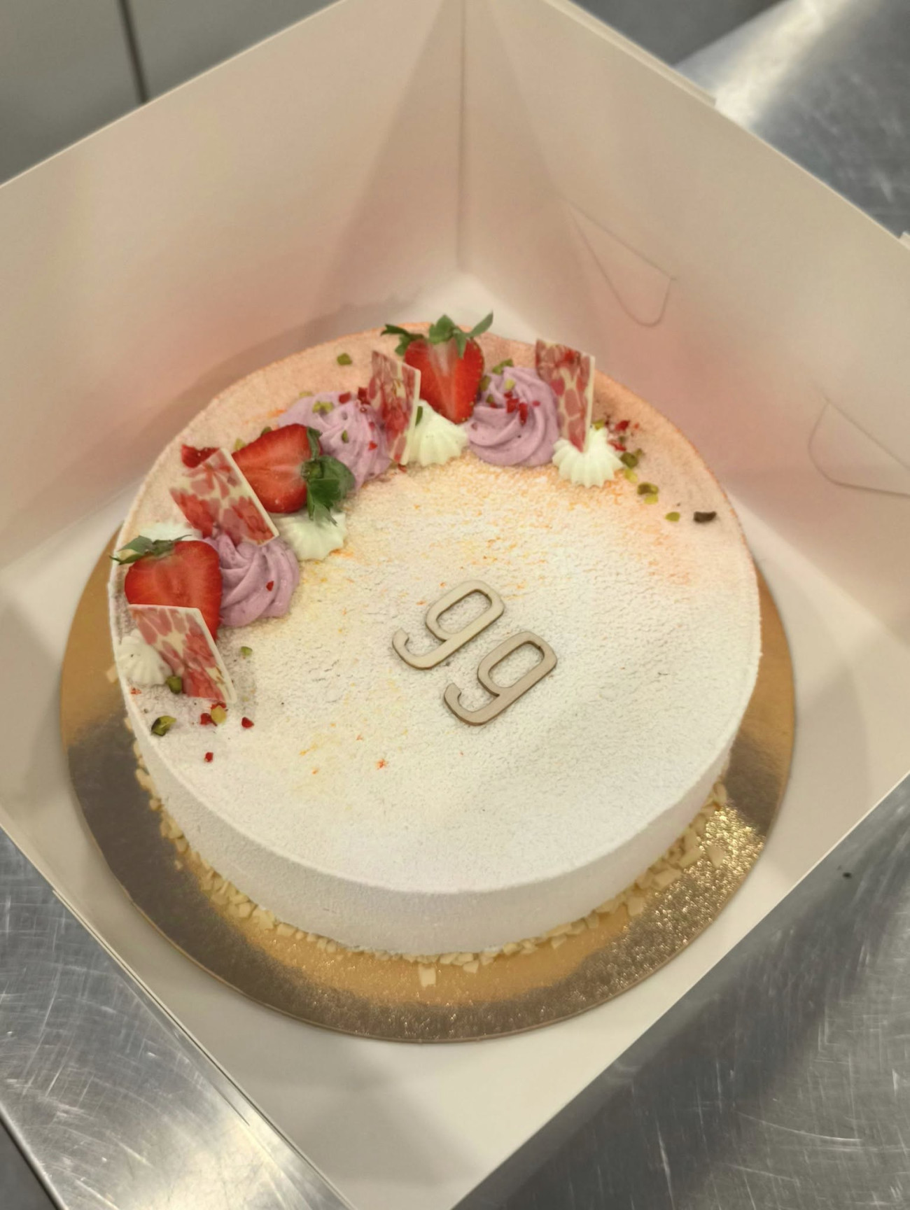 Cake 99, Rojstni dan, kupiti online