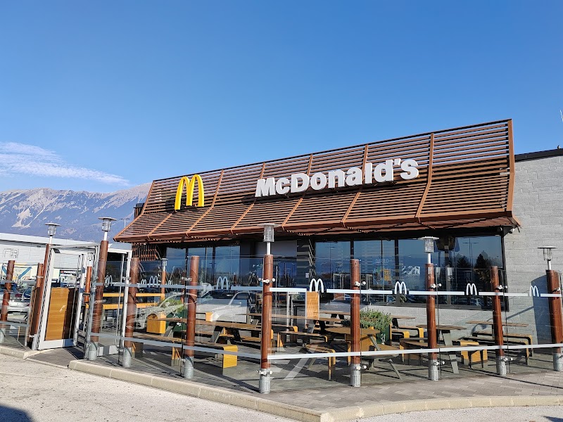 Restavracija McDonald's,   | Lesce | Slovenija | Slika #1
