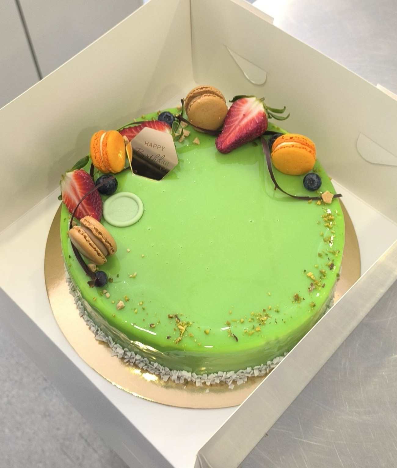 Moderna Torta Happy birthday, Rojstni dan, kupiti online