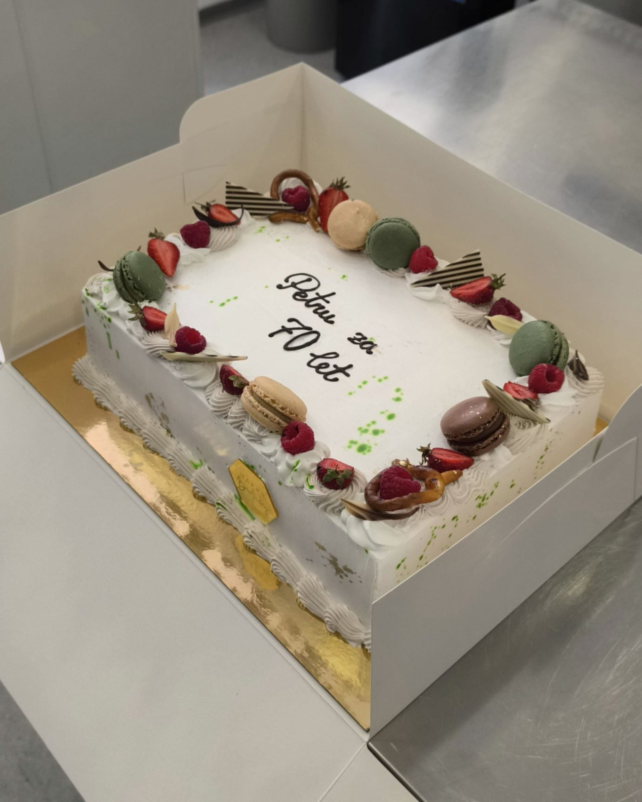 Cake Petru, Rojstni dan, kupiti online