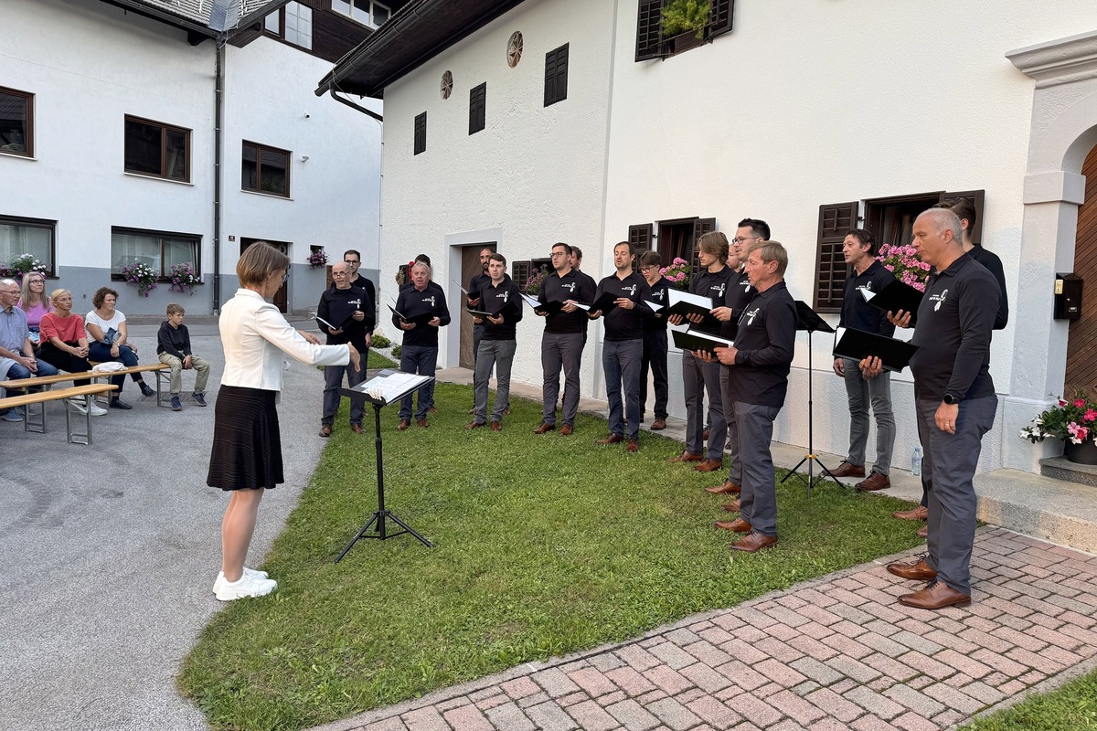 Promenadni koncert pr Krošl | Glasba in ples | Žiri | Dogodki | Slika #1