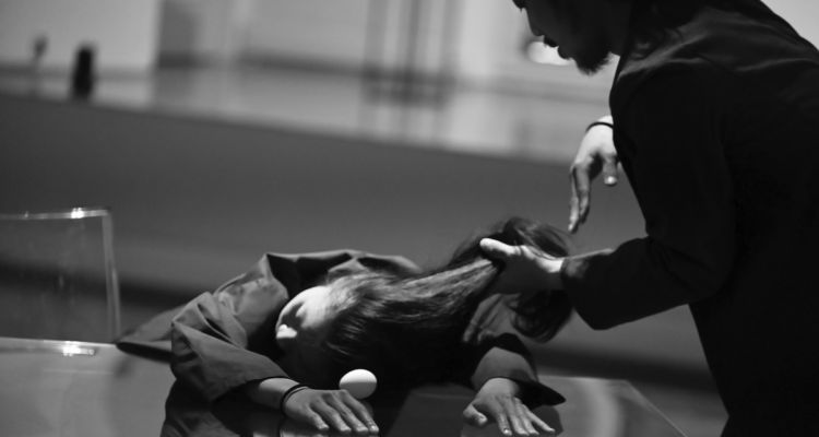 PERFORMANS | SVETLE STVARI + TEMAČNE STVARI | Музей Preveri | Любляна | События | Фото #1