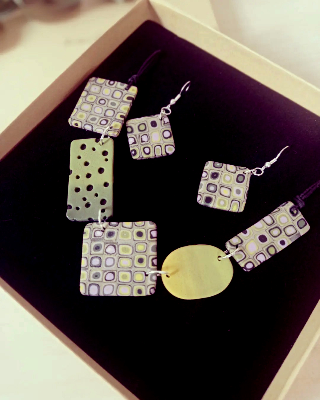 Komplet Abstrakt, Kompleti nakita, kupiti online