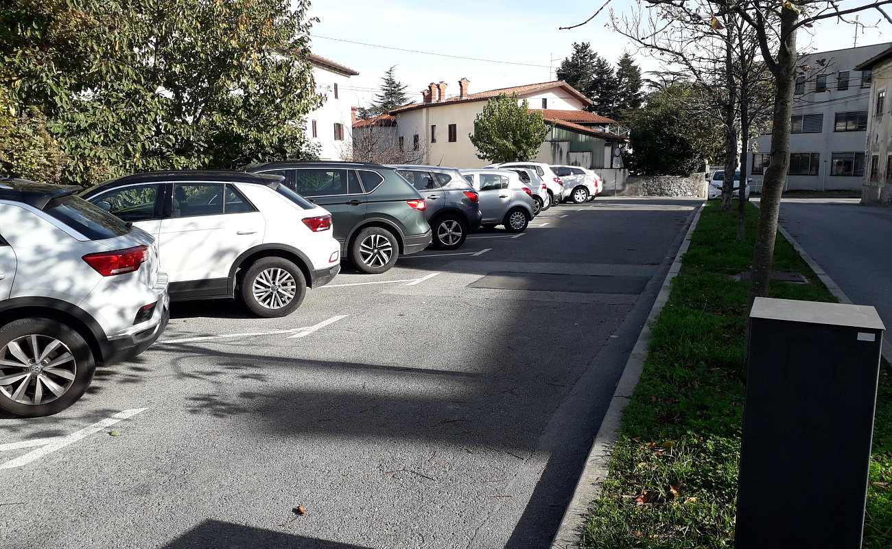 Parcheggio pri sejmu,   | Sežana | Slovenia | Foto #1
