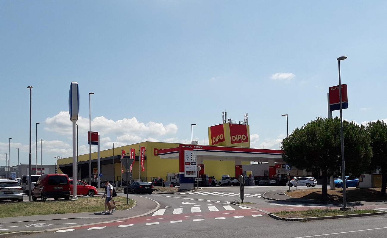 Pohištveni center Dipo,   | Koper | Slowenien | Foto #1