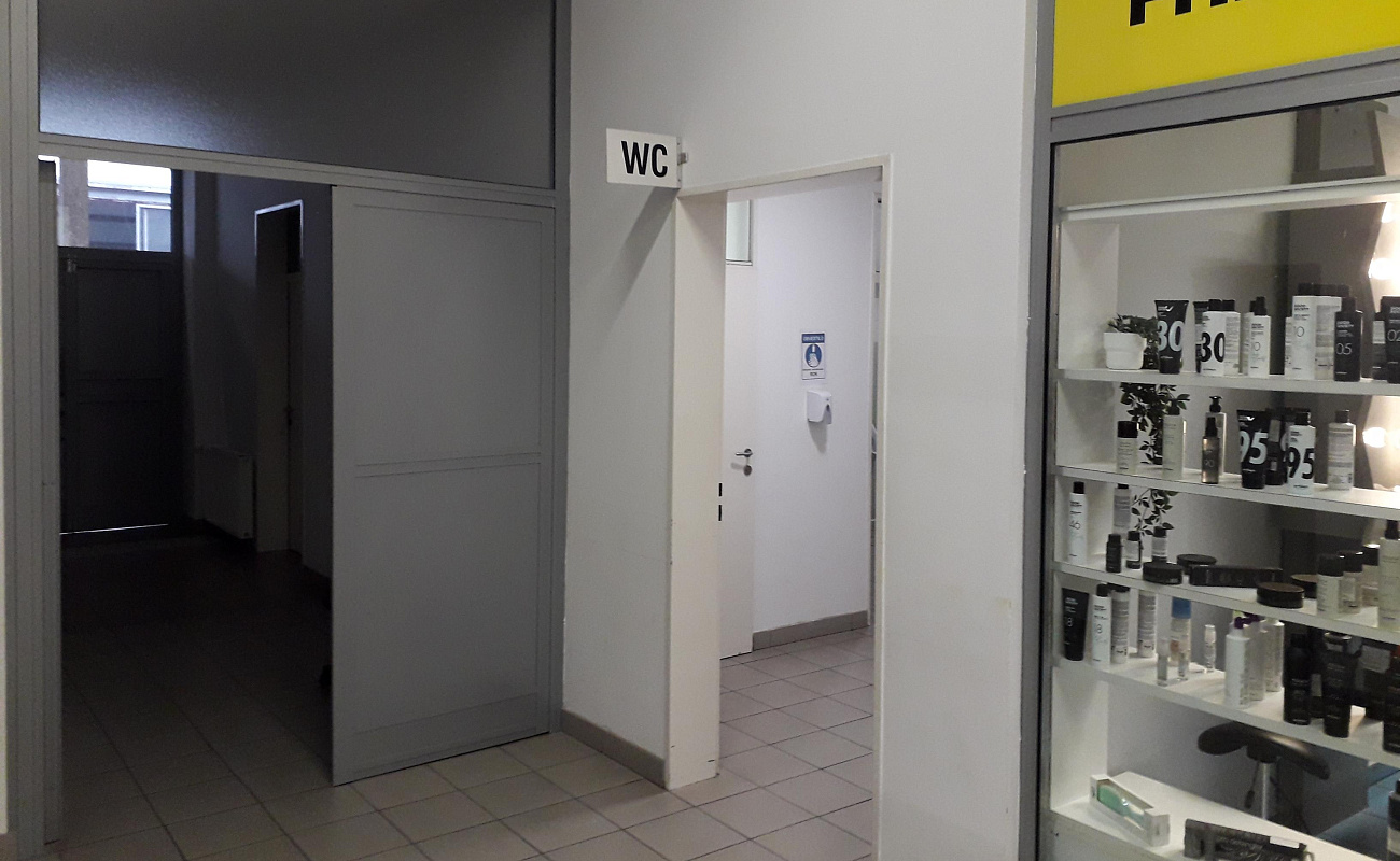 Toilet pri Sparu,   | Sežana | Slovenia | Image #1