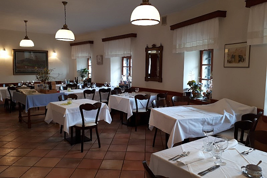 Trattoria Ravbar |  Dutovlje |  Slovenia