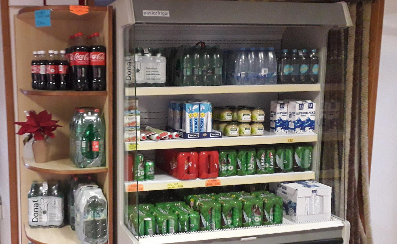 Mesnica in delikatesa,   | Dutovlje | Slovenija | Slika #5