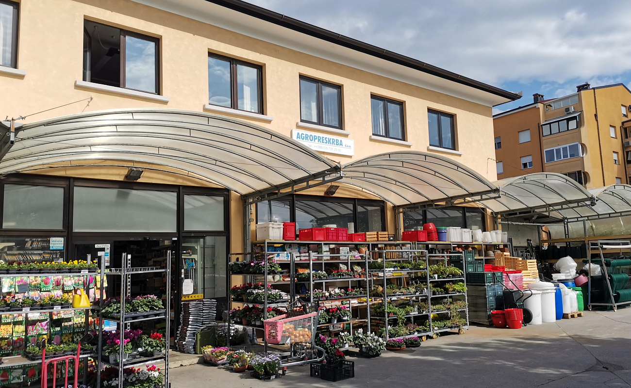 Negozio Agropreskrba,   | Sežana | Slovenia | Foto #1
