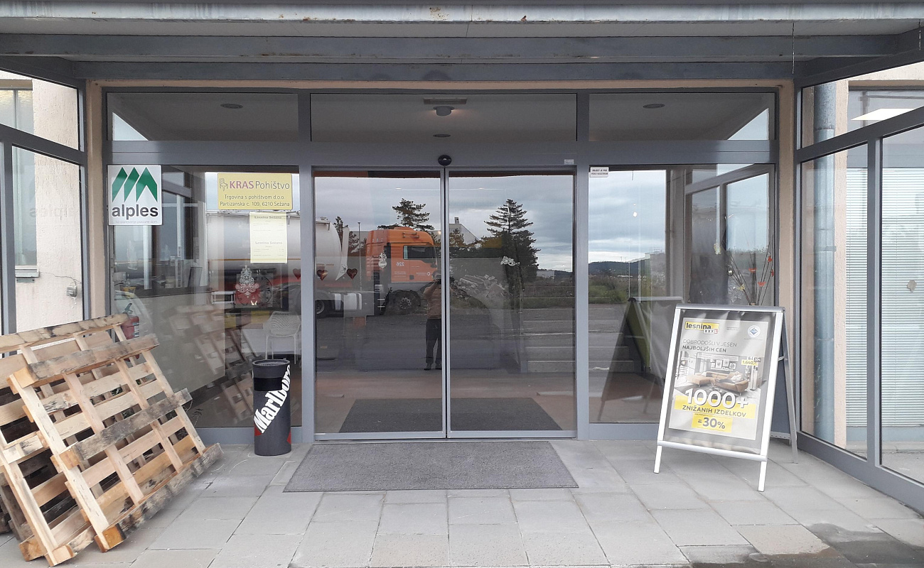 Möbelgeschäft Kras,   | Sežana | Slowenien | Foto #6