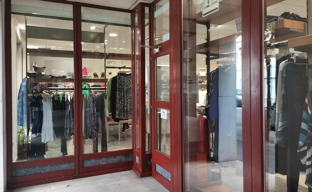 Geschäft Manufaktura,   | Sežana | Slowenien | Foto #3