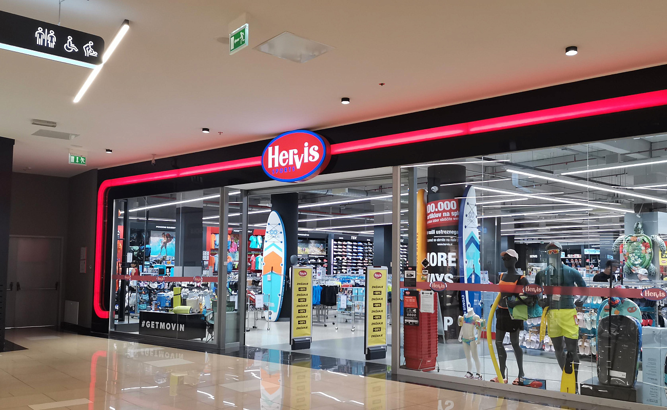 Negozio Hervis,  Planet Capodistria | Capodistria | Slovenia | Foto #1