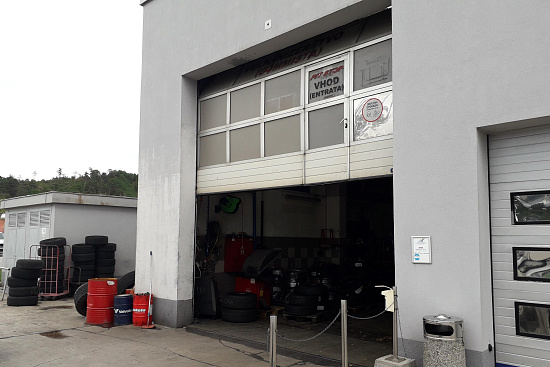 Car service Pitstop |  Sežana |  Slovenia