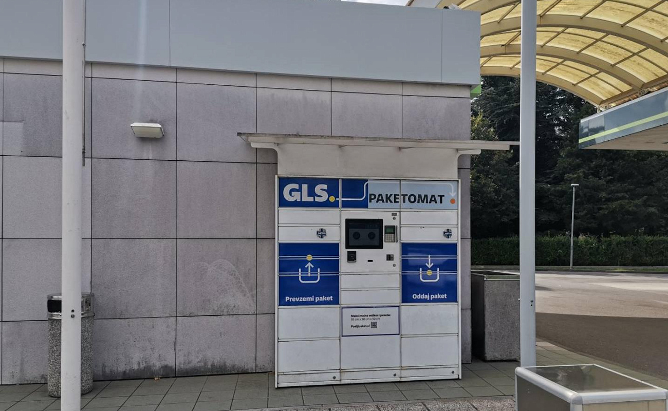 Parcel locker GLS,   | Sežana | Slovenia | Image #2