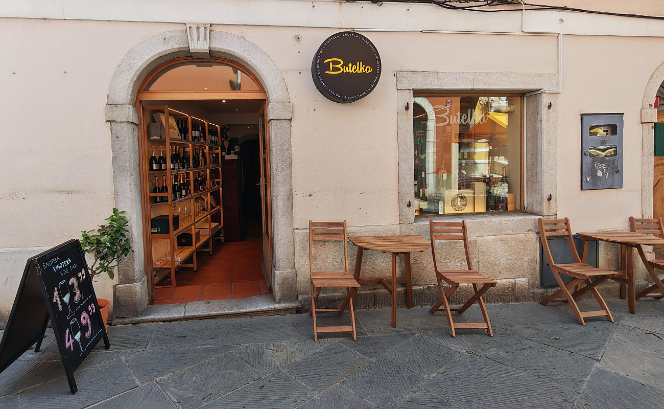 Vinoteka Butelka,   | Koper | Slovenija | Slika #1