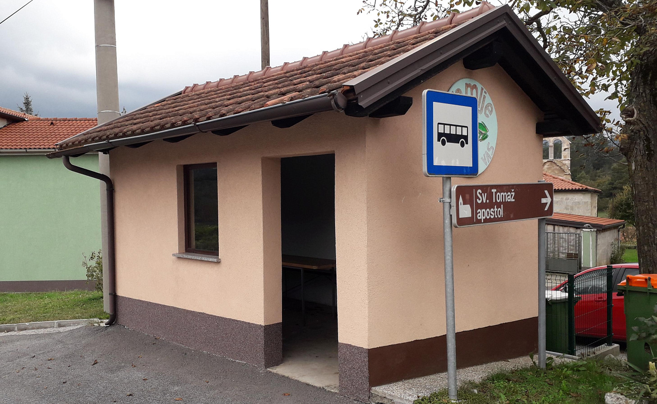 Avtobusna postaja,   | Famlje | Slovenia | Image #1