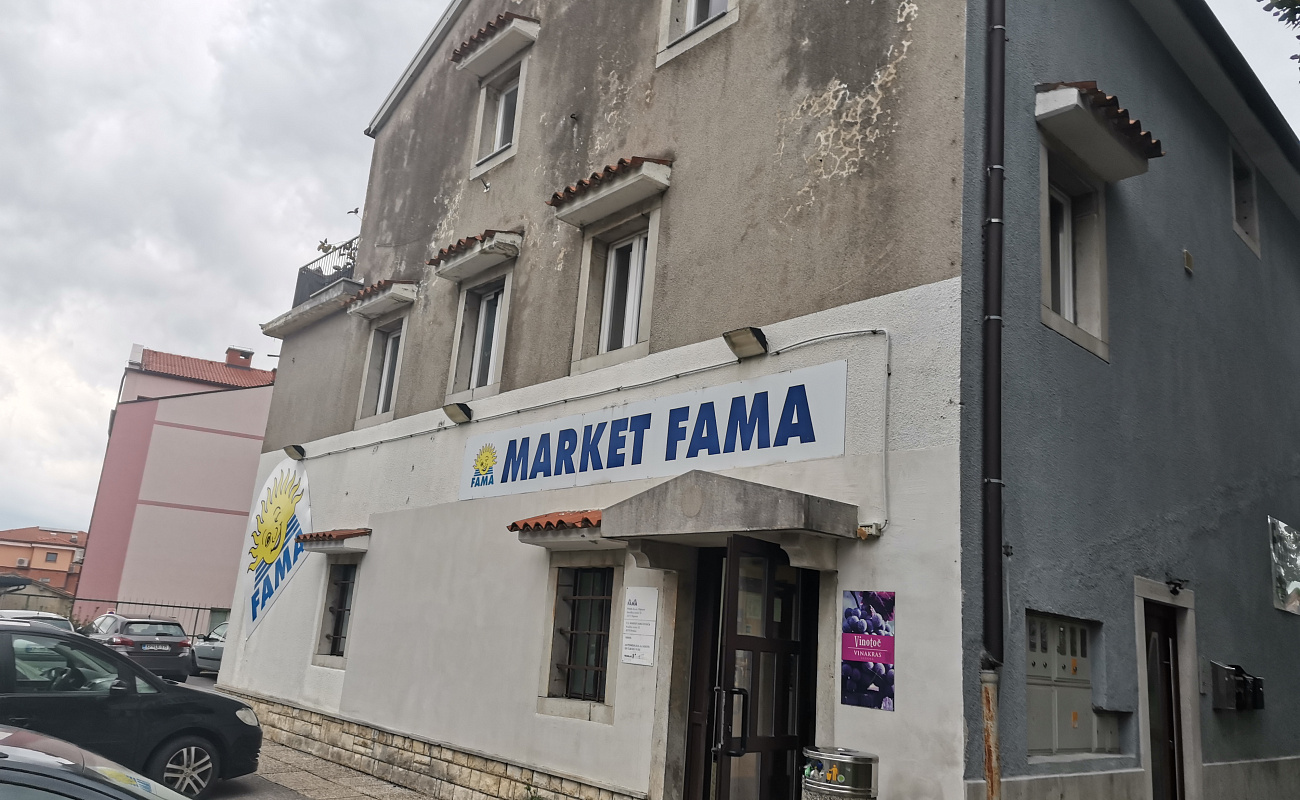 Fama Market,   | Divača | Slowenien | Foto #2
