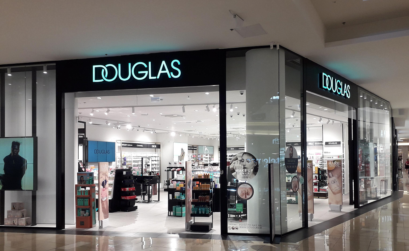 Douglas Parfumerija,  Planet Koper | Koper | Slovenia | Image #1