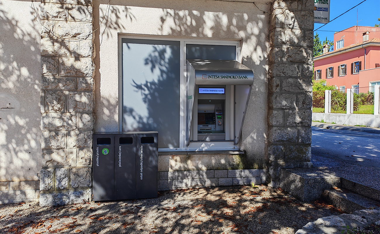 ATM Intesa Sanpaolo Bank,   | Komen | Slovenia | Image #1